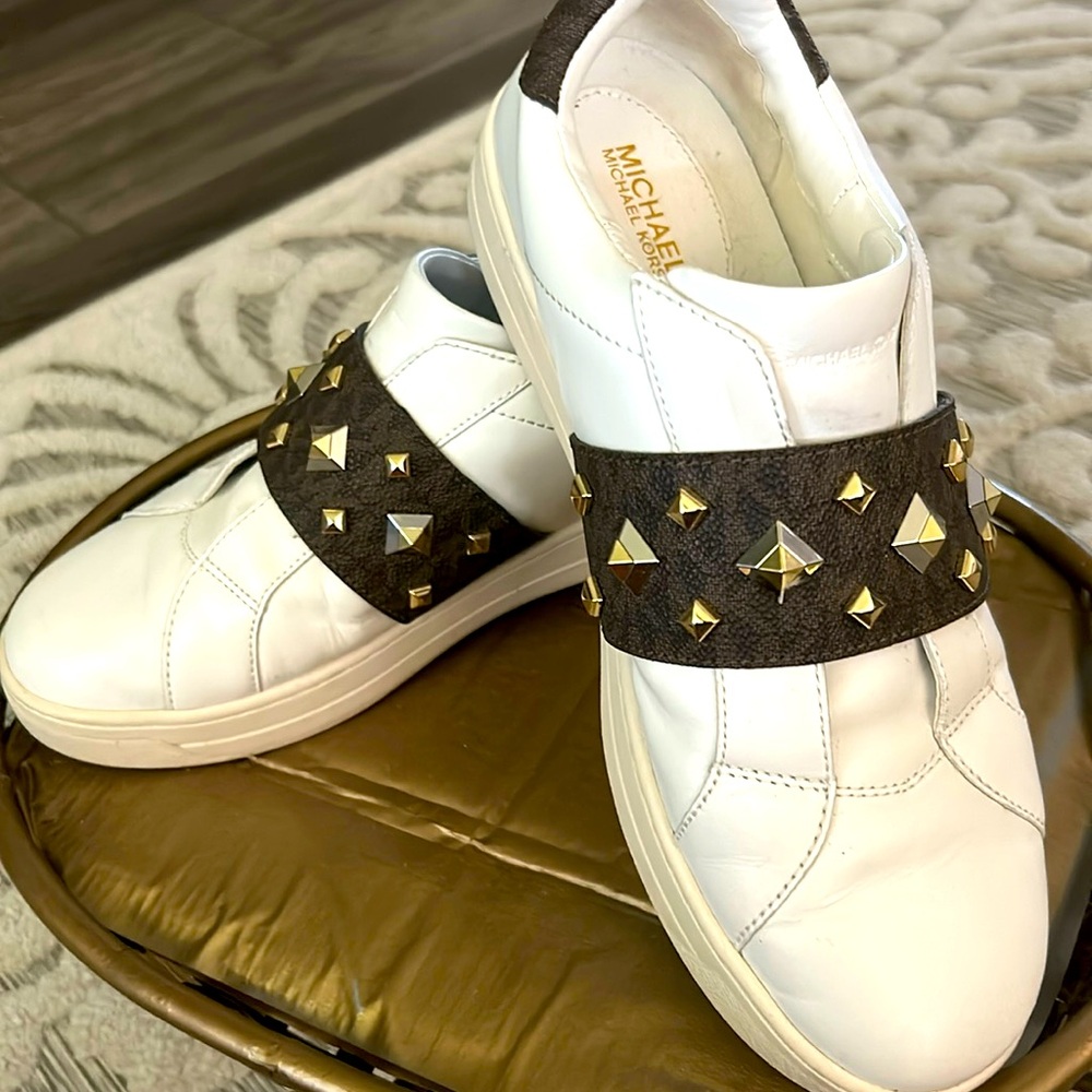 Michel Kors Women Kenna Leather Studded Logo Shoes Sneakers 9.5